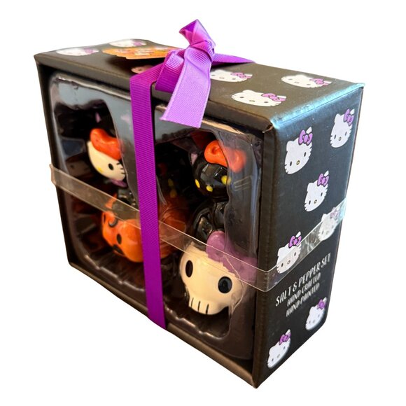 Hello Kitty Halloween‎ Pumpkin Stacking Salt & Pepper Shaker Set - Picture 6 of 8